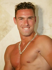 Sexy stud showing his appetite nude body