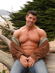 Outdoor session of hot gay star Zeb