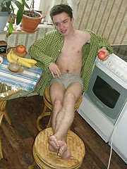 Hot twink amateur shoots on the kitchen