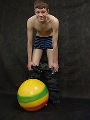 Basi - wanking naked smooth twink