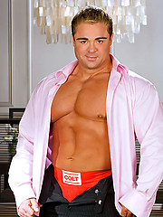 Muscle man posing naked