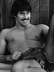 Rancho guy from Texas showing his naked body