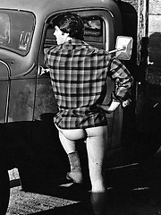 Rancho guy from Texas showing his naked body