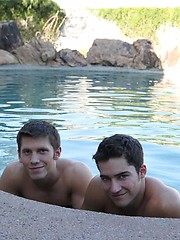 Couple of pretty studs jacking off together