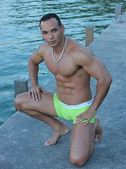 Playful and spontaneous Claudio Marques