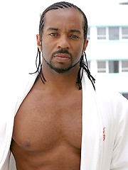 Ebony dude undress his clothes