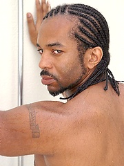 Ebony dude undress his clothes