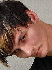 Amateur alternative teen boy solo pics