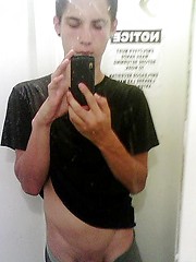 Amateur gay men in cock worshipping action