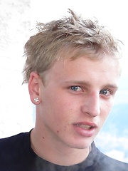 Amateur boy Robyn posing debut