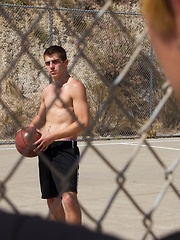 Blond bombshell Jessie Montgomery spots hot jock Austin Ried