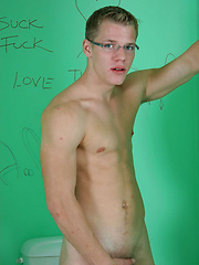 Two gay boys fucking in the bathroom