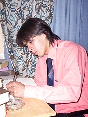 Student Pablo mind starts to wander