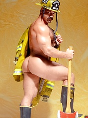 Carl Hardwick solo studio