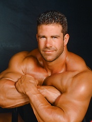 Pete Kuzak sexy pics