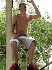 JAMES RILEY LANDS A SKATER LOAD