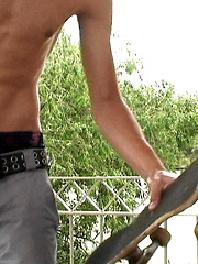 JAMES RILEY LANDS A SKATER LOAD