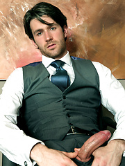 Dario rides Woody's cock