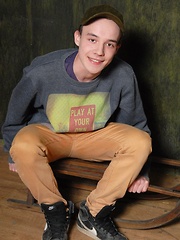 David Fisher has angelic face, captivating smile and beautiful smooth, slim yet athletic body